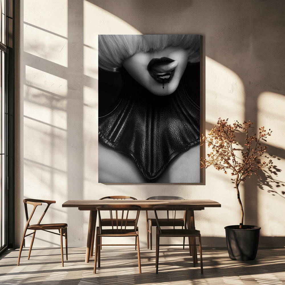 Madame Noir | Canvas
