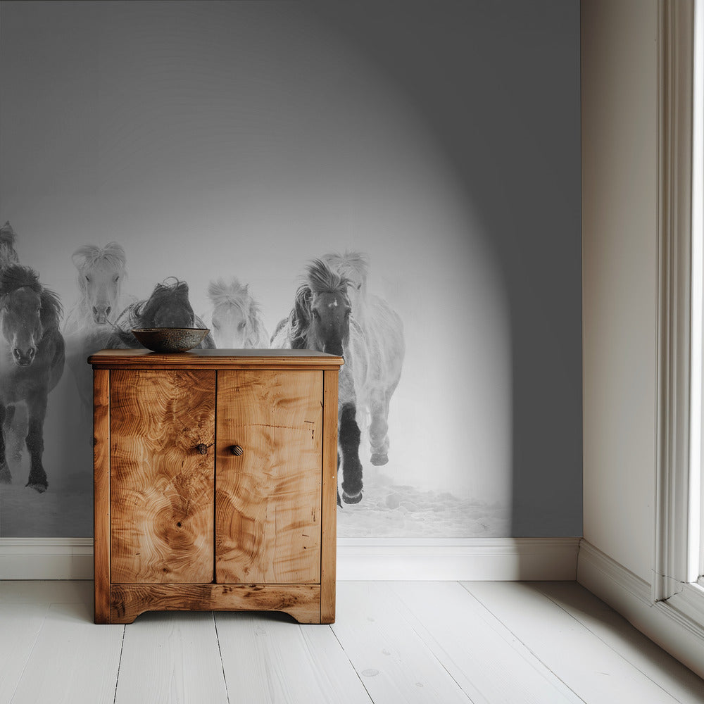 Running in the snow | Wallpaper