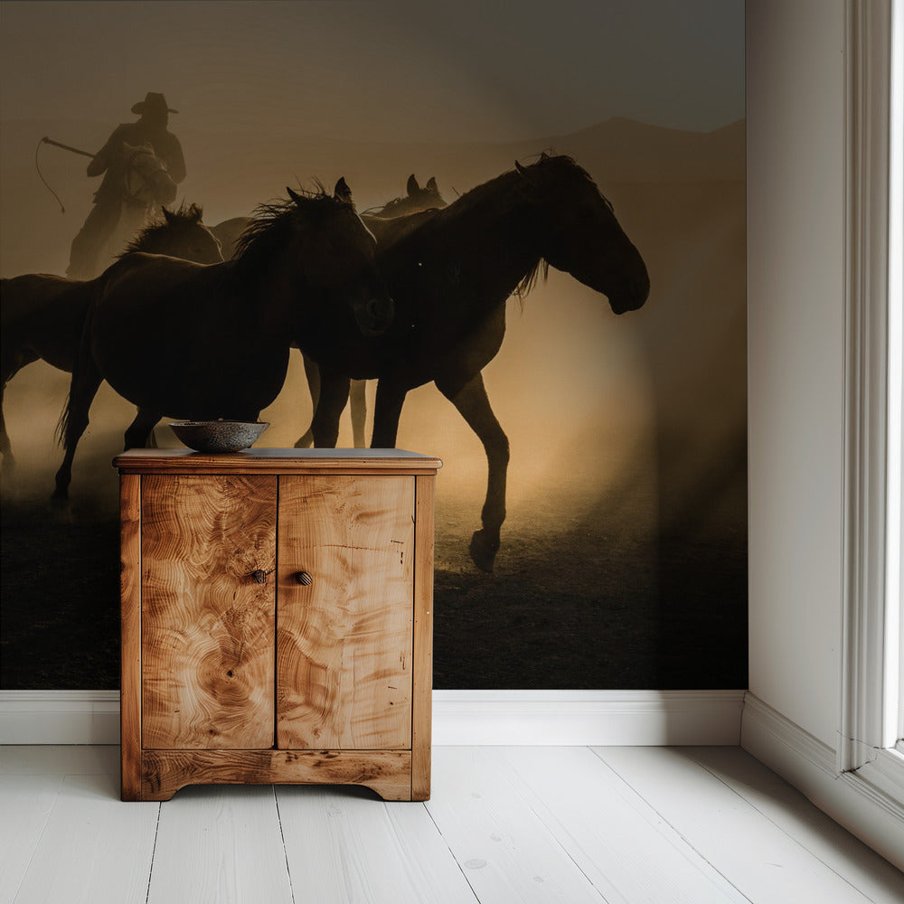 Run between horses | Wallpaper