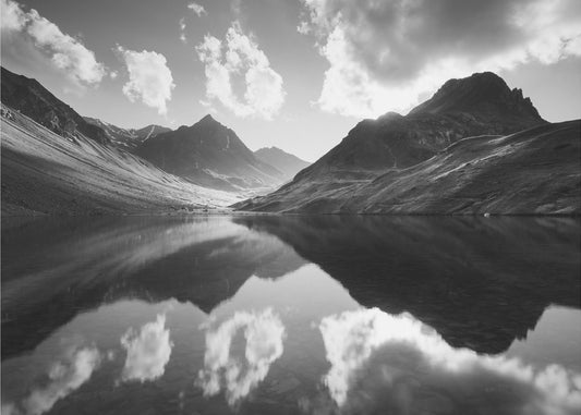 Mountain reflection | Wallpaper