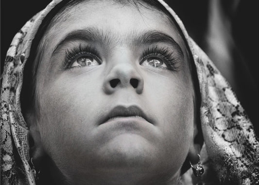 Girl with Sardinian traditional veil | Wallpaper