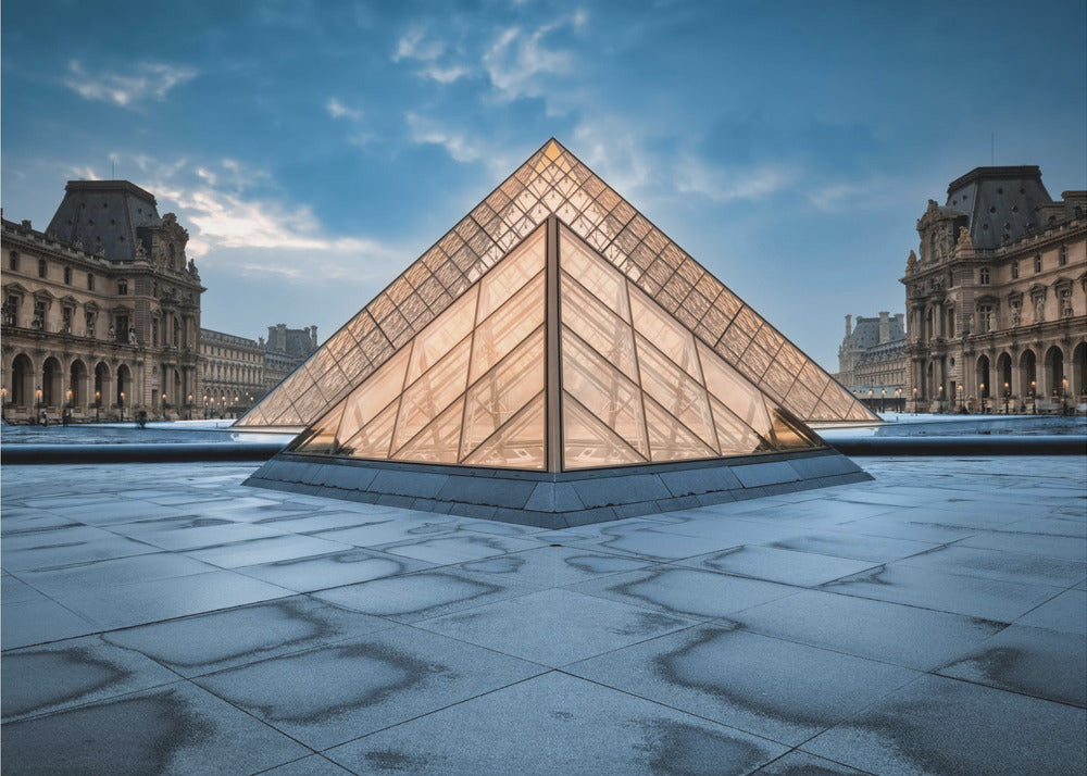 Triangle of light | Wallpaper