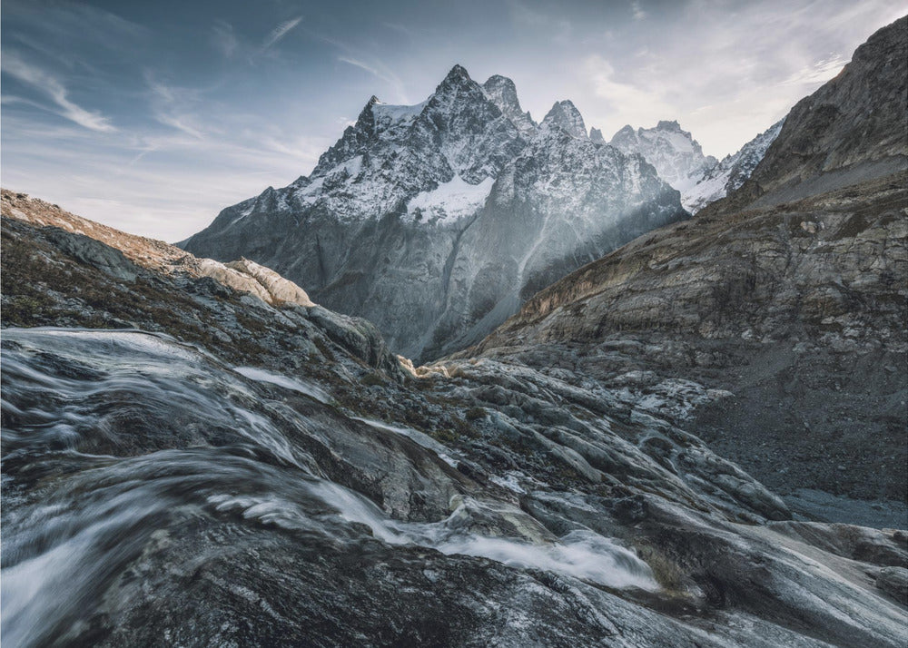 Monochrome Mountain | Wallpaper