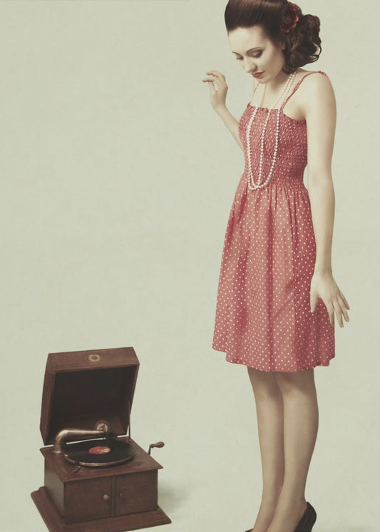 Pin Up Girl III | Canvas