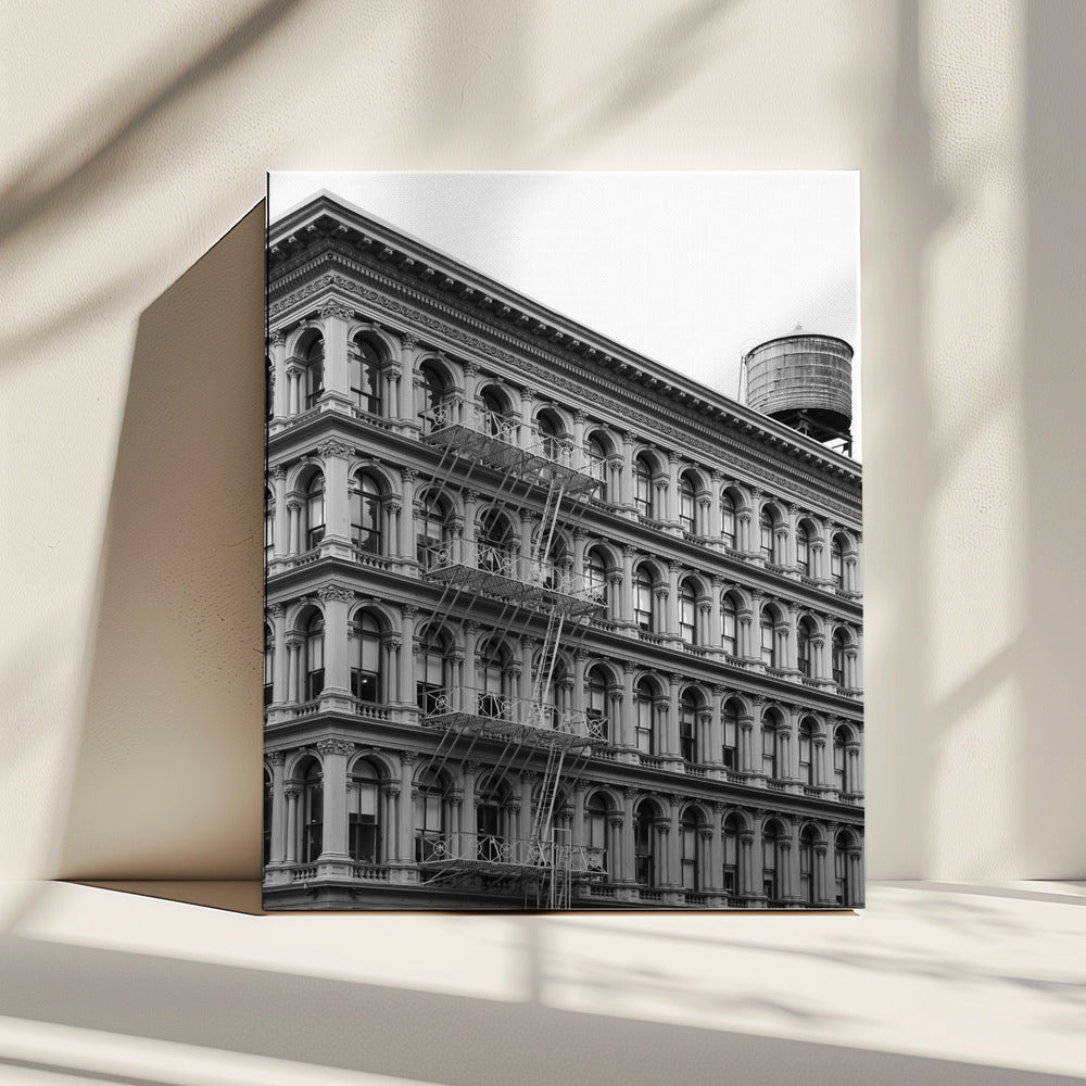 Urban Elegance | Canvas